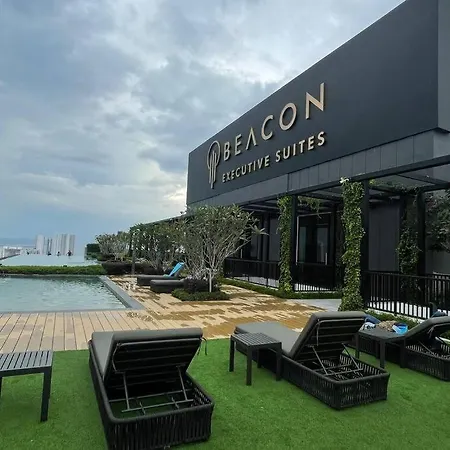 2Br Luxury Rooftop Swimming Pook Homestay@Georgetown@10Pax - 无敌美景两房民宿 Exterior photo
