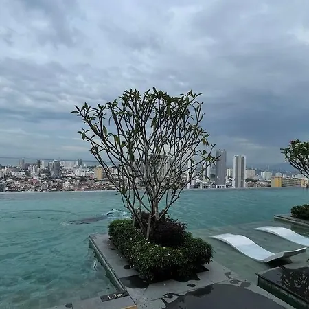 2Br Luxury Rooftop Swimming Pook Homestay@Georgetown@10Pax - 无敌美景两房民宿 Exterior photo
