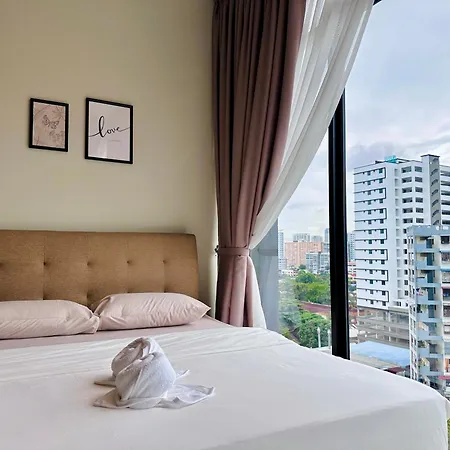 2Br Luxury Rooftop Swimming Pook Homestay@Georgetown@10Pax - 无敌美景两房民宿 Exterior photo