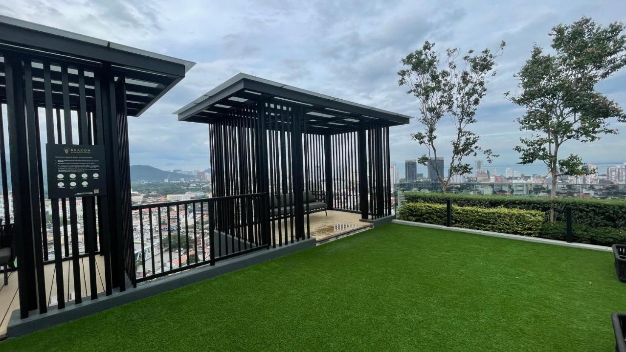 2br Luxury Rooftop Swimming Pook Homestay@georgetown@10pax - 无敌美景两房民宿 Apartment *