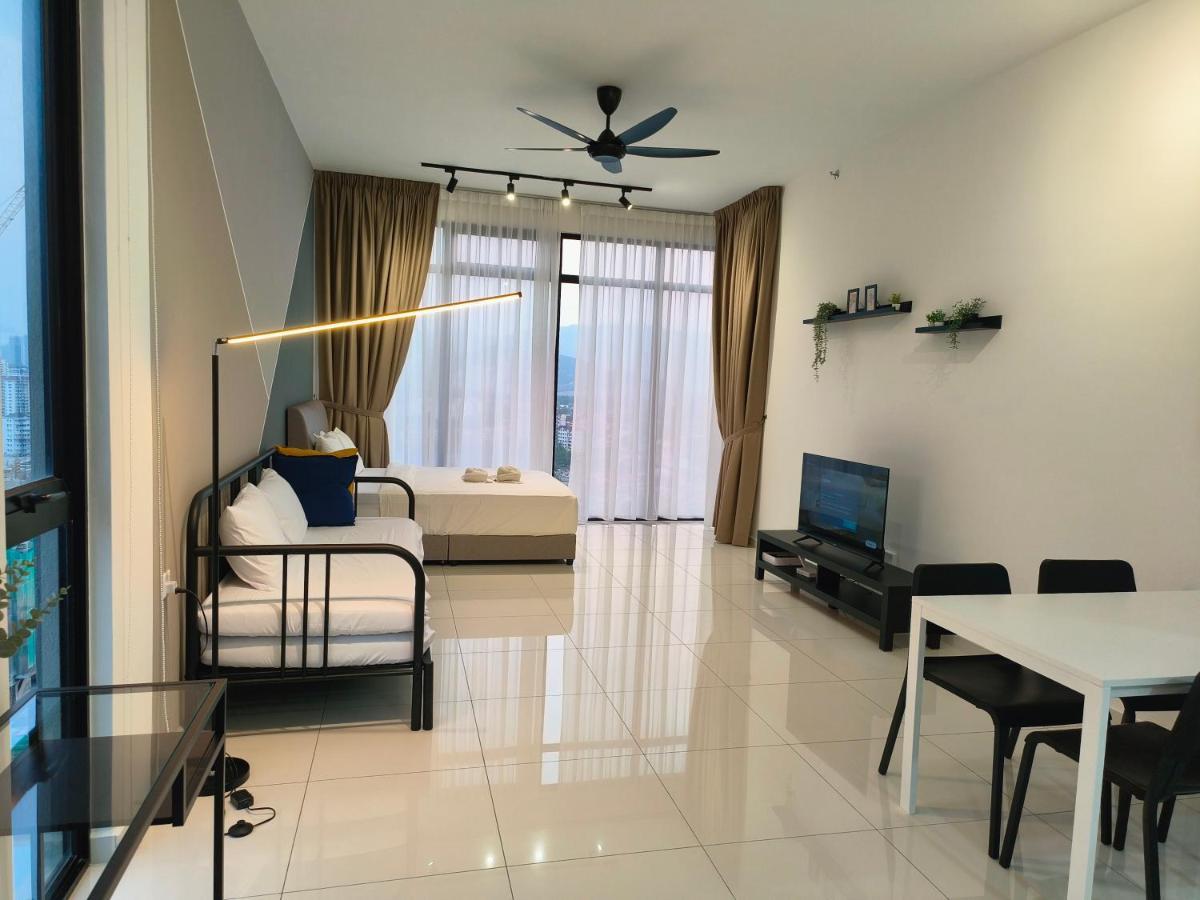 2br Luxury Rooftop Swimming Pook Homestay@georgetown@10pax - 无敌美景两房民宿 George Town