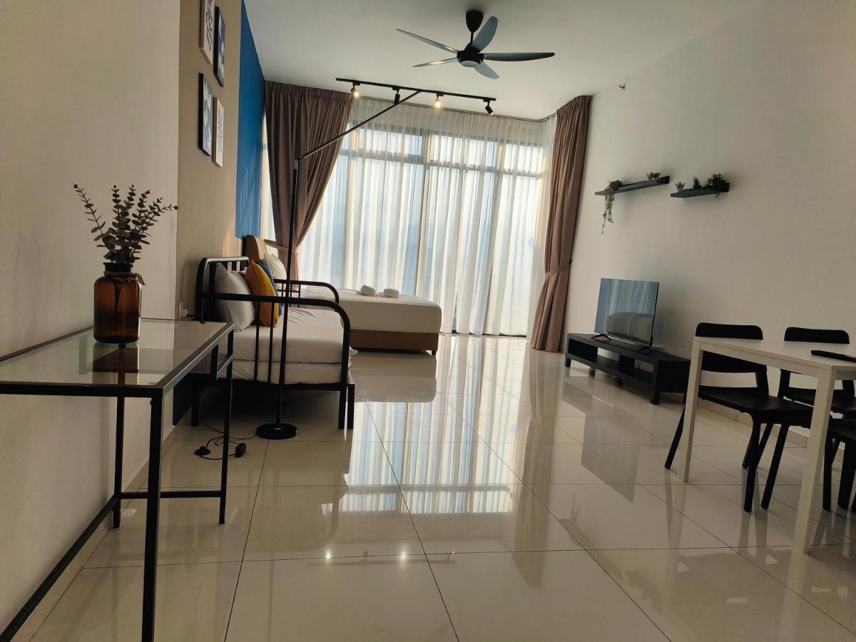 2br Luxury Rooftop Swimming Pook Homestay@georgetown@10pax - 无敌美景两房民宿