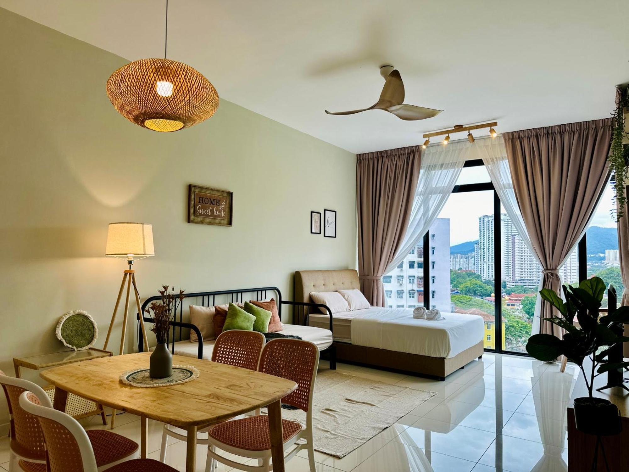 2br Luxury Rooftop Swimming Pook Homestay@georgetown@10pax - 无敌美景两房民宿 *
