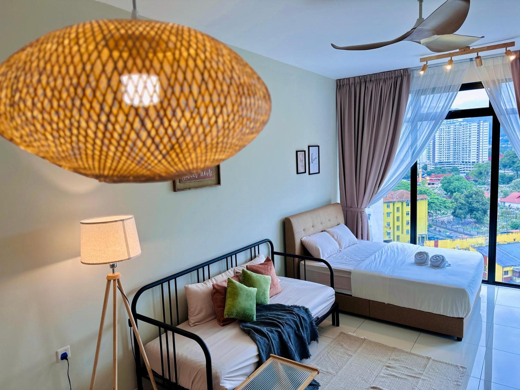 2br Luxury Rooftop Swimming Pook Homestay@georgetown@10pax - 无敌美景两房民宿 Apartment George Town