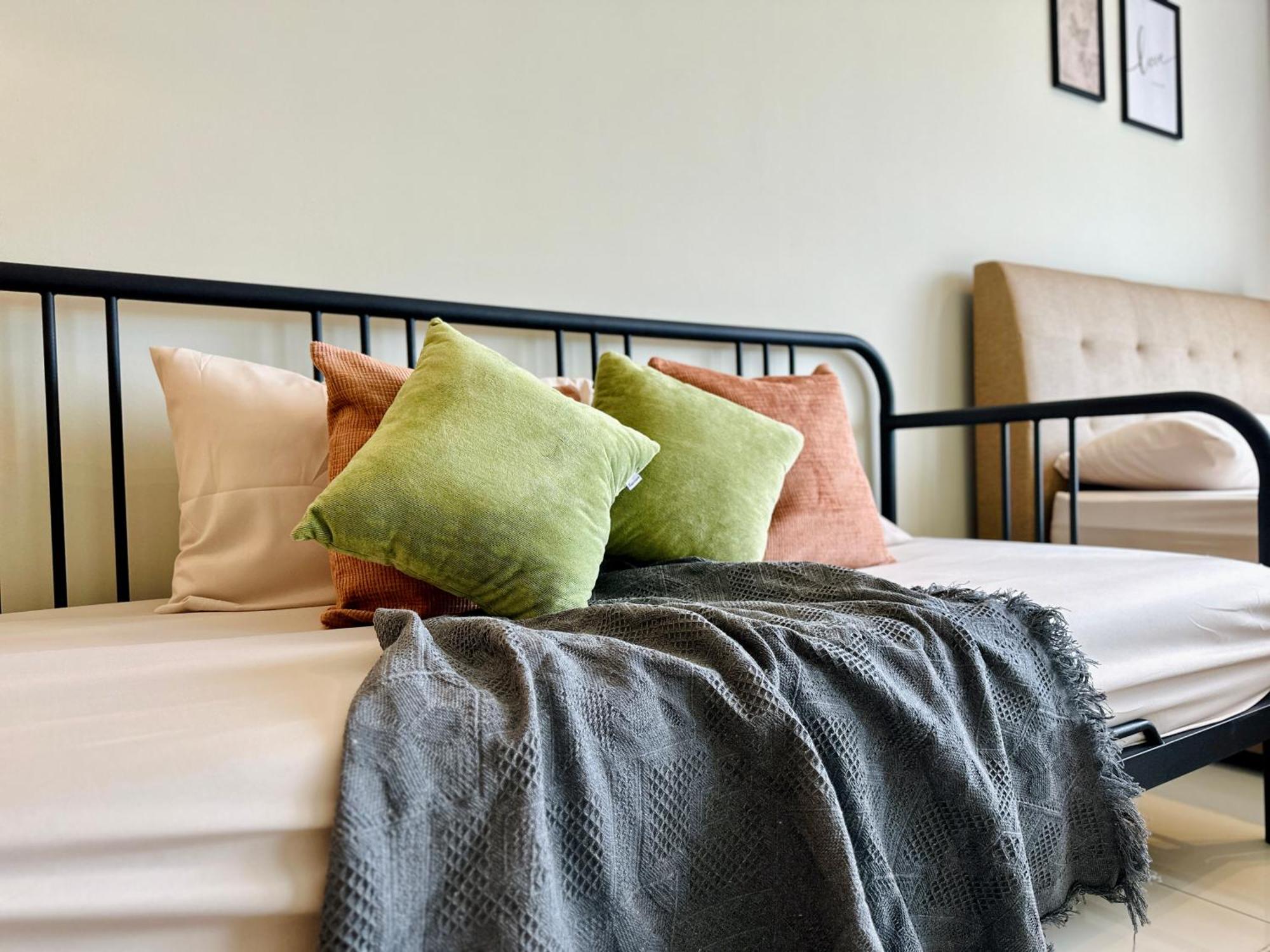 2br Luxury Rooftop Swimming Pook Homestay@georgetown@10pax - 无敌美景两房民宿