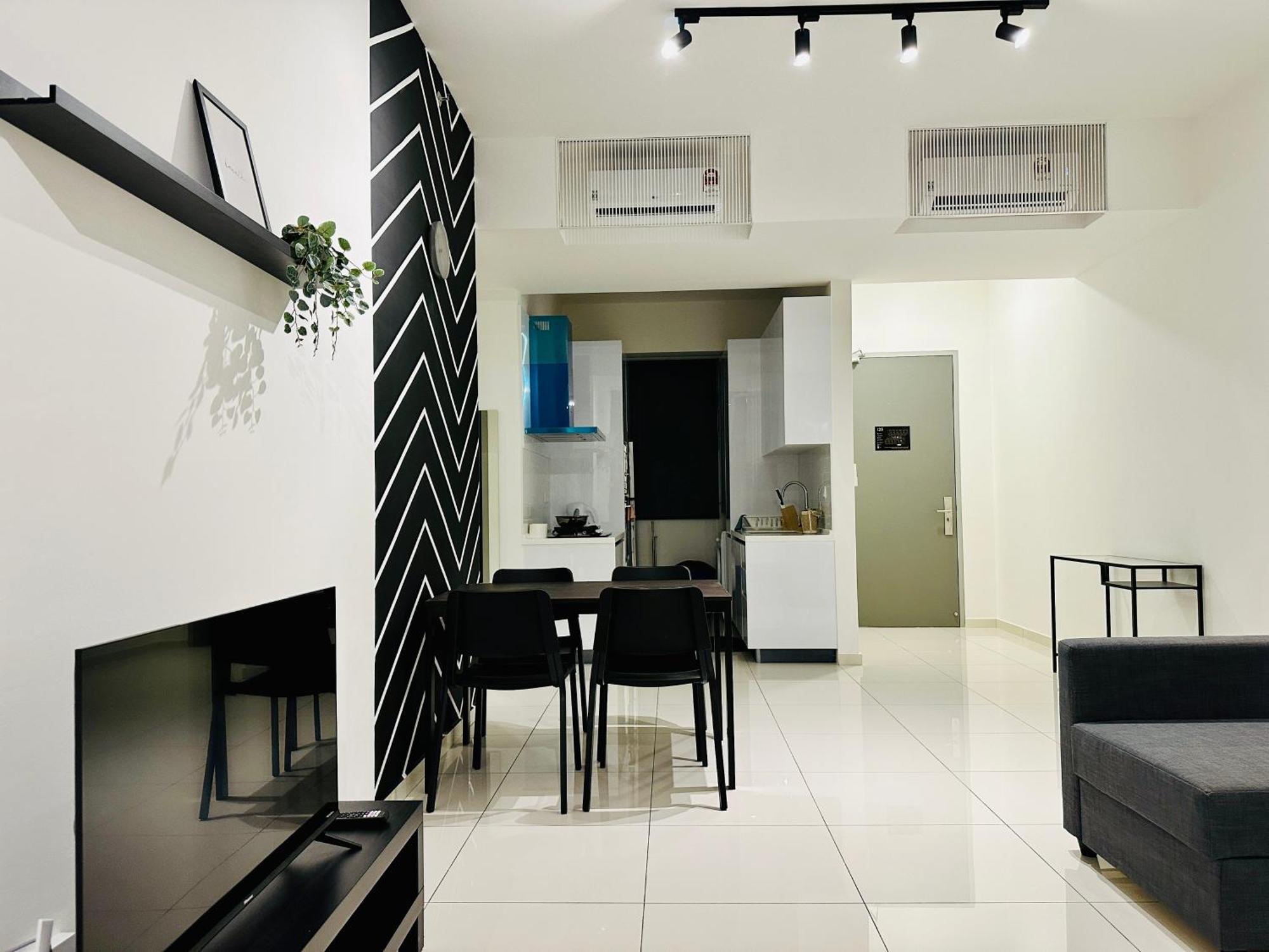 2br Luxury Rooftop Swimming Pook Homestay@georgetown@10pax - 无敌美景两房民宿