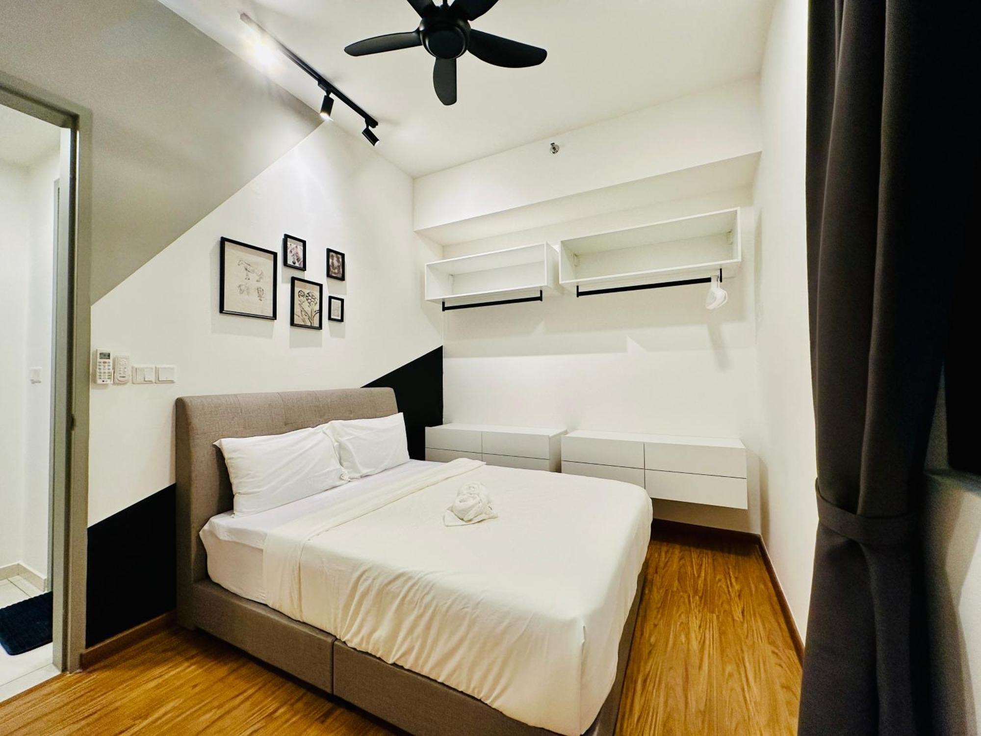2br Luxury Rooftop Swimming Pook Homestay@georgetown@10pax - 无敌美景两房民宿 Apartment *
