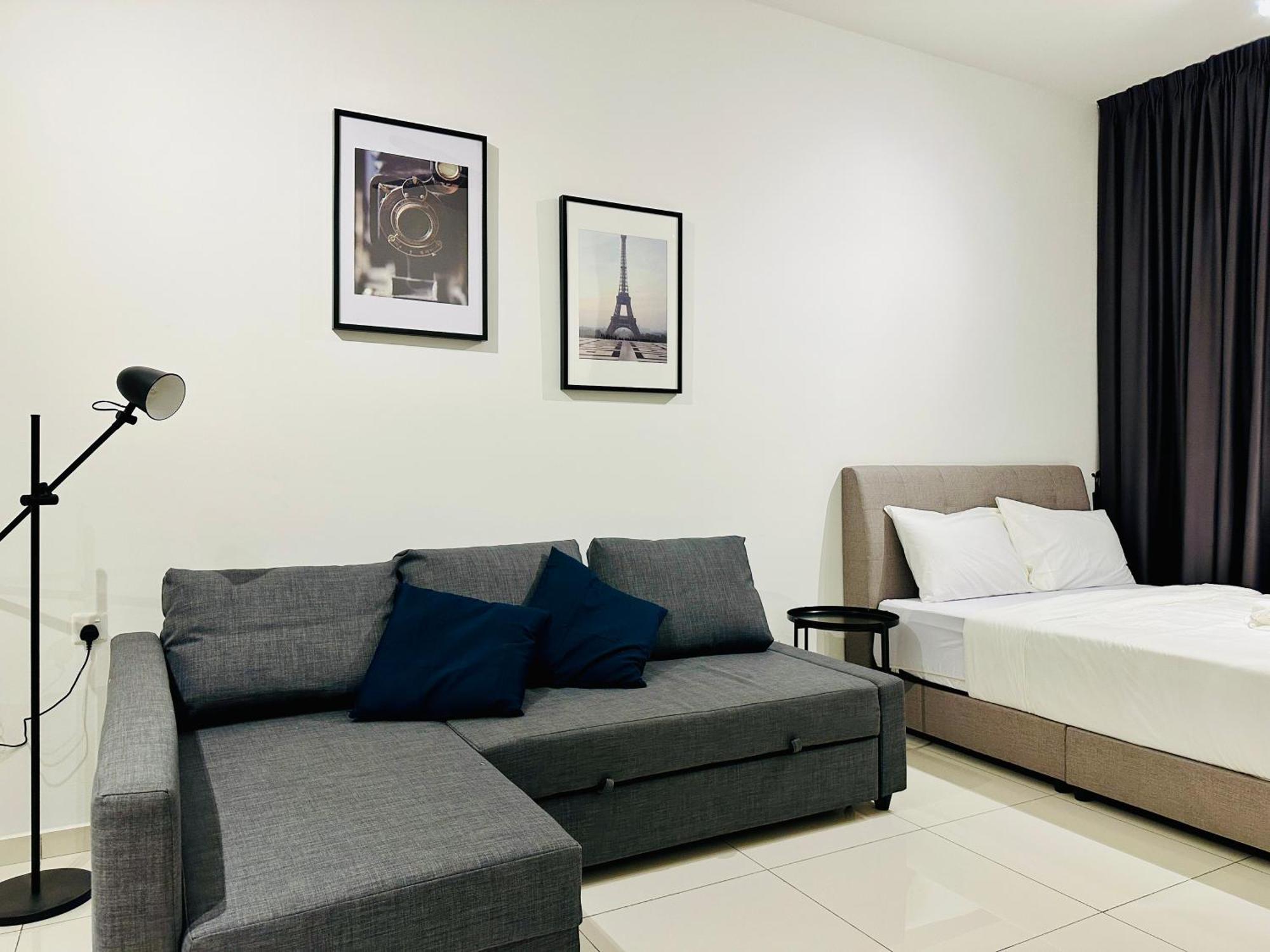 2br Luxury Rooftop Swimming Pook Homestay@georgetown@10pax - 无敌美景两房民宿